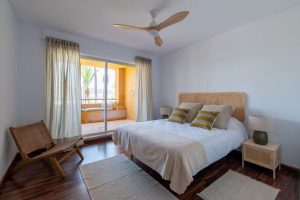 ruhige Schlafzimmer mit Bad en Suite