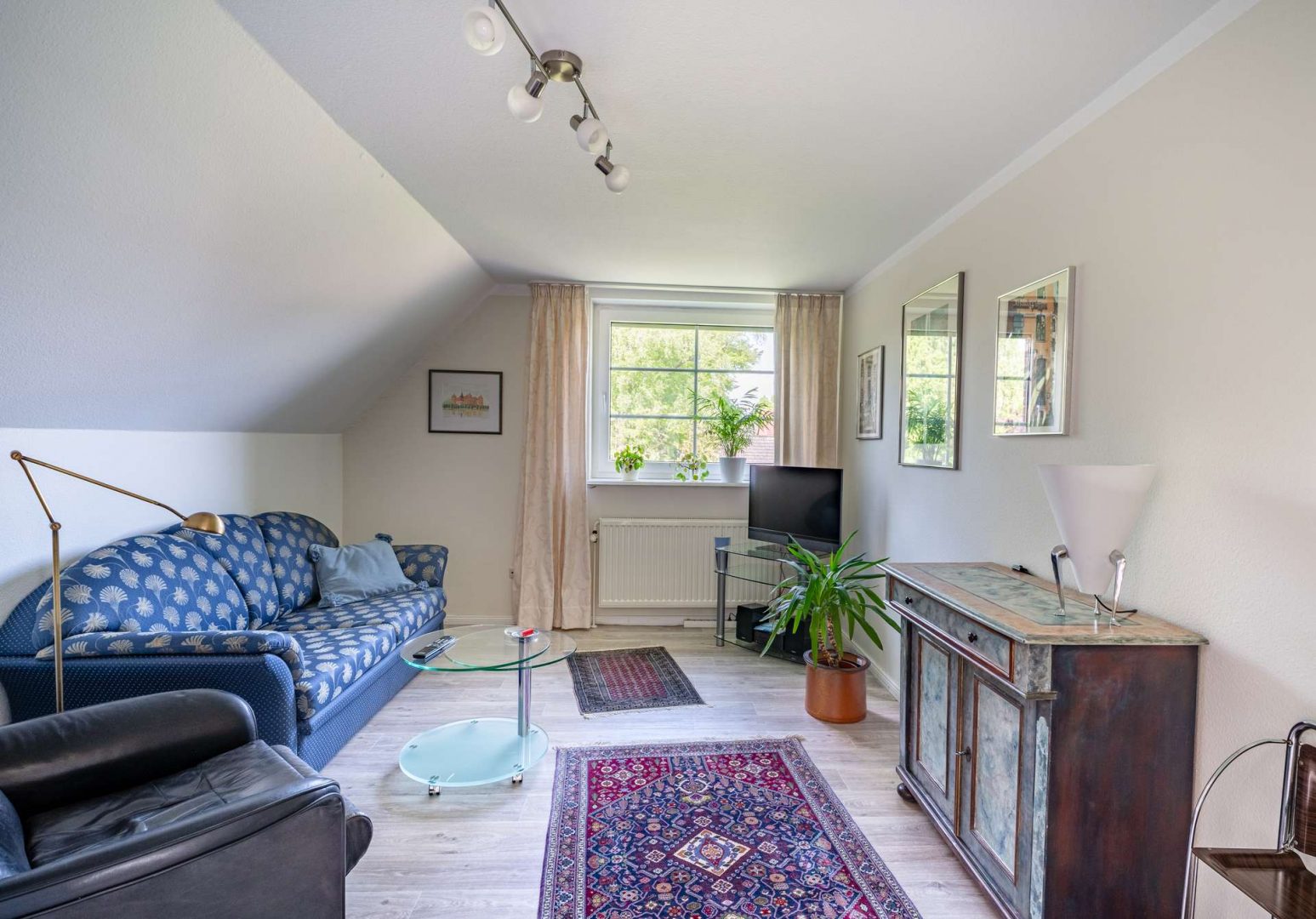 3 weitere Zimmer in der oberen Etage