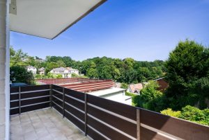 großzügiger Balkon