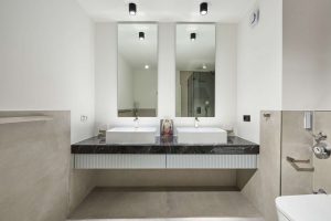 luxuriöses Badezimmer mit Gessi Armaturen